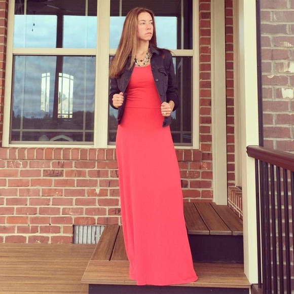 LuLaRoe Dresses & Skirts - LULAROE Ana Maxi Dress Solid Red {P18}